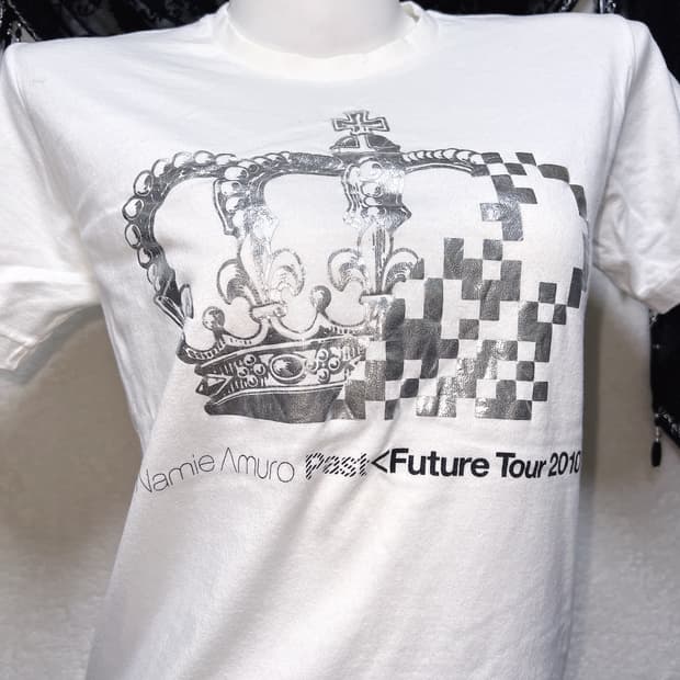 아무로나미에 티아라 프린팅 반팔티셔츠 갸루 펑크 헤이세이 시부야 핀터