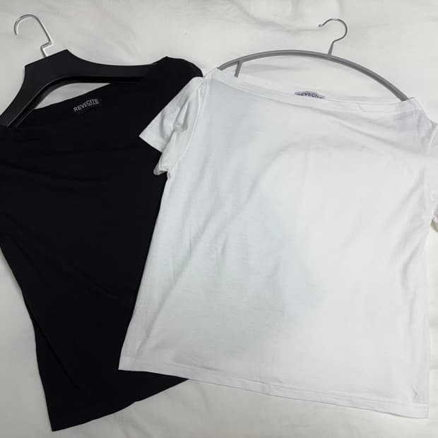 레브시티 반팔오프티 - 아이보리, 블랙