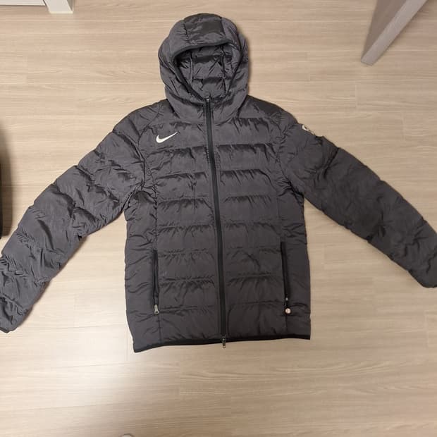 나이키 토탈90 경량패딩 M