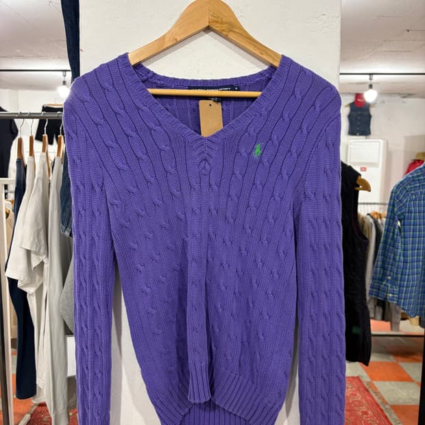 폴로 꽈배기 브이넥