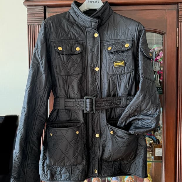 바버 인터내셔널 퀼팅 자켓 운포