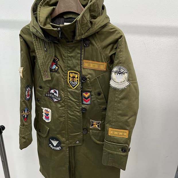 여) 페트레이 마커패치 다운파카 