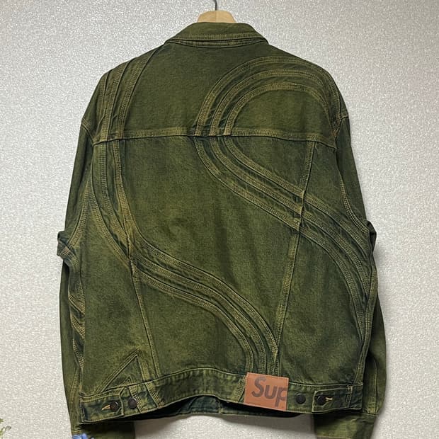 Supreme denim trucker