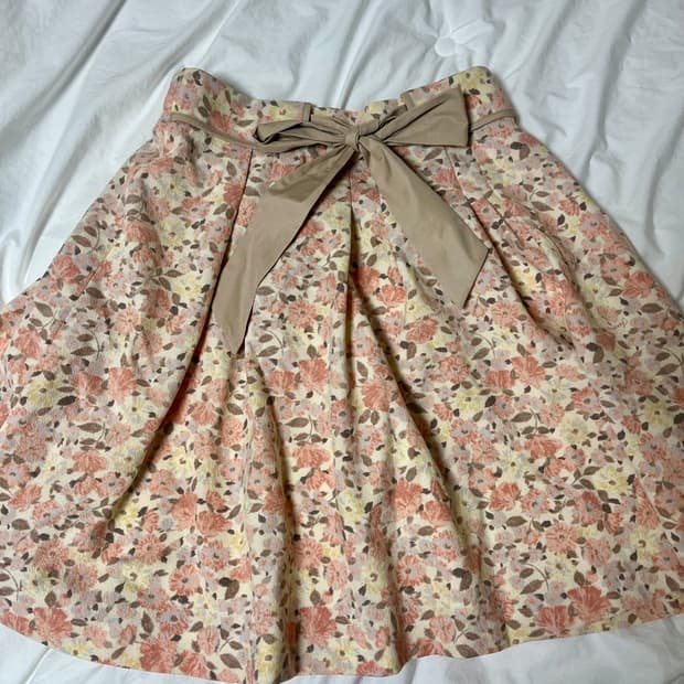 리즈리사깔 플라워 패턴 스커트