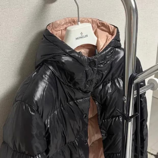 몽클레어 숏패딩 바르다네뜨 사이즈1
