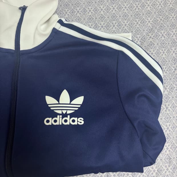 아디다스 져지 판매합니다.