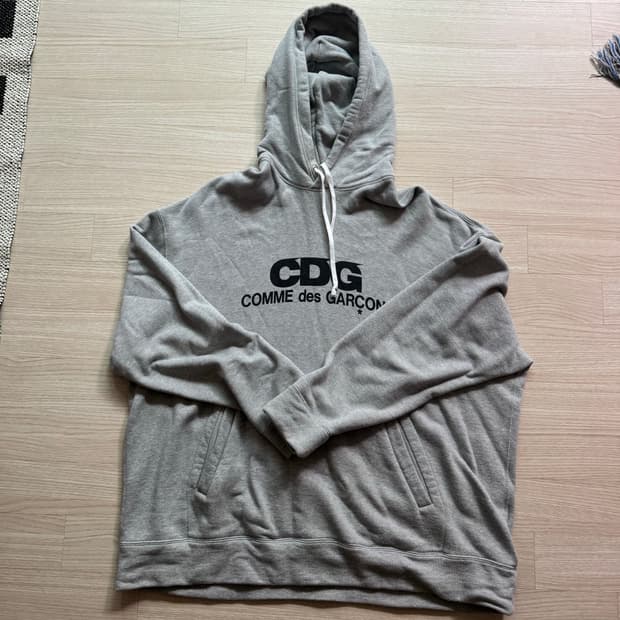 CDG 후드티 M사이즈 오버사이즈