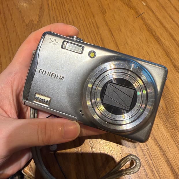 후지필름 파인픽스 f70exr 상태좋음 원희디카