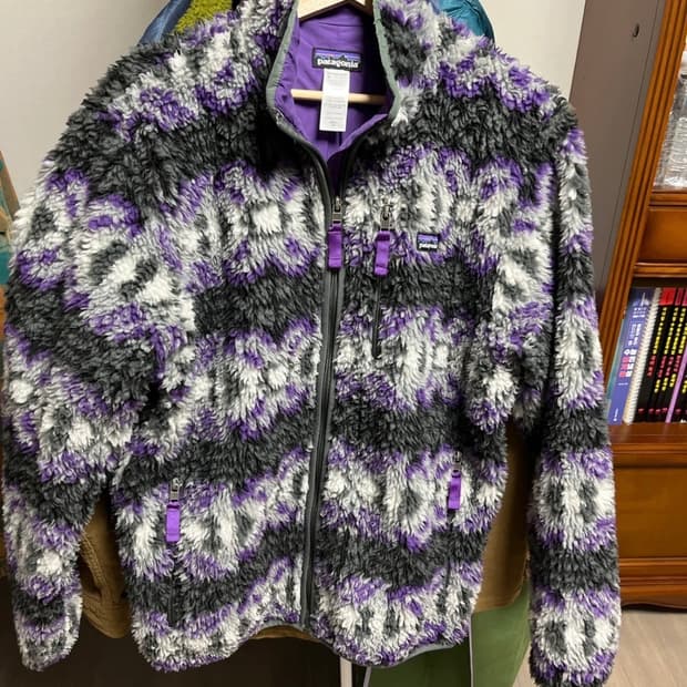 파타고니아 딥파일 아즈텍