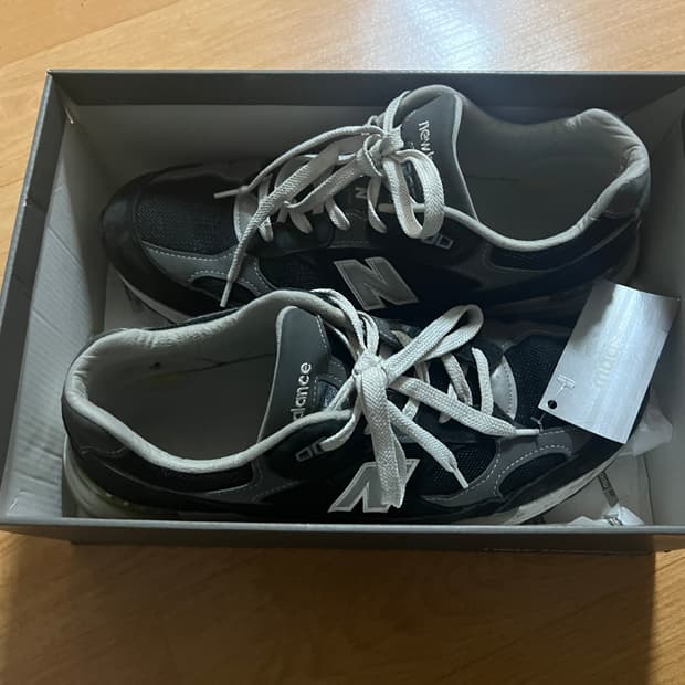 뉴발 992 블랙그레이 