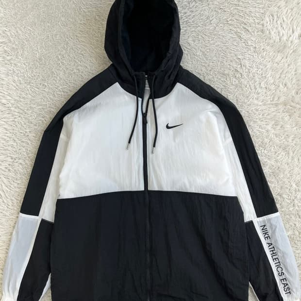 나이키 우븐 바람막이/#638