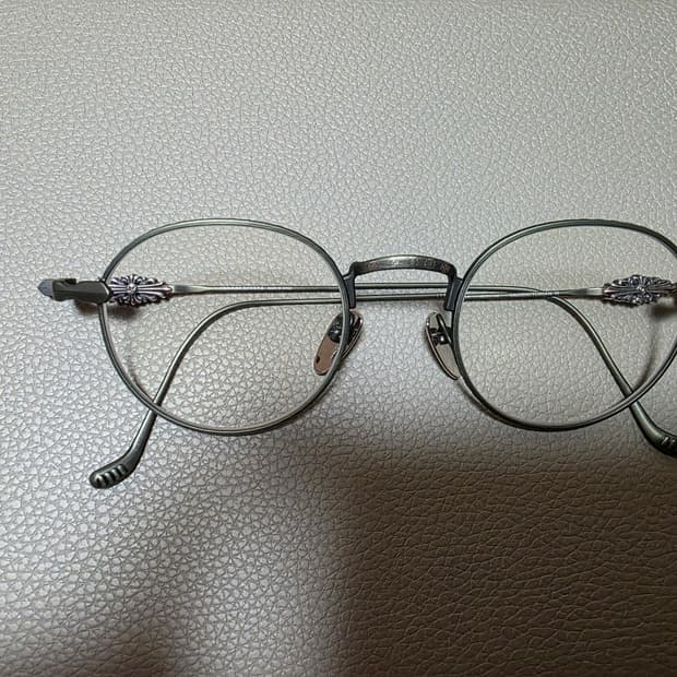 크롬하츠 안경 바디직토리안3  판매합니다