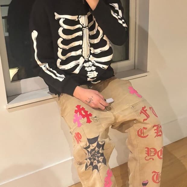 Bone 래글런 스웻셔츠 블랙