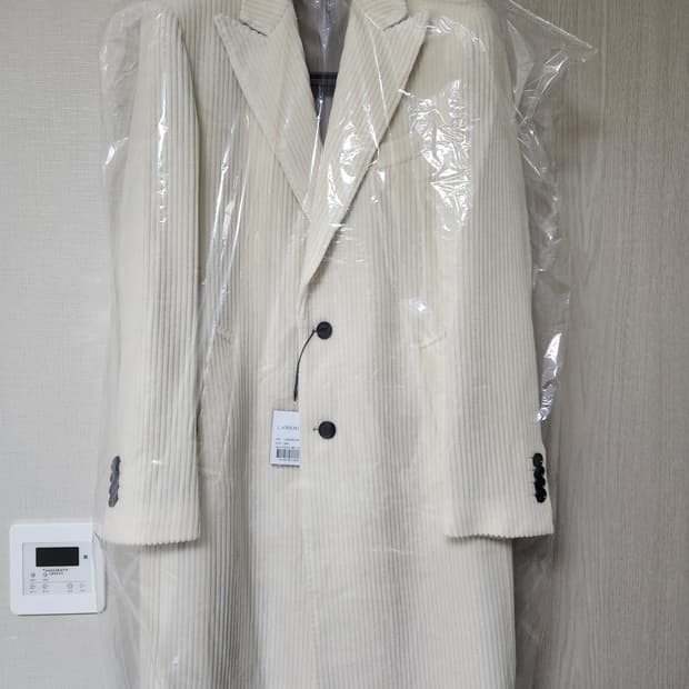 란스미어 울캐시 피크드라펠 코듀로이 코트