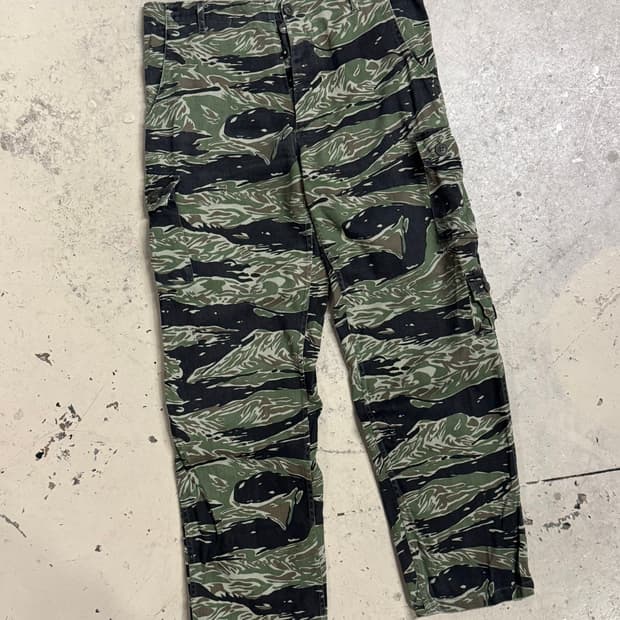 SESSLER MFG. 타이거 카모 카고 팬츠