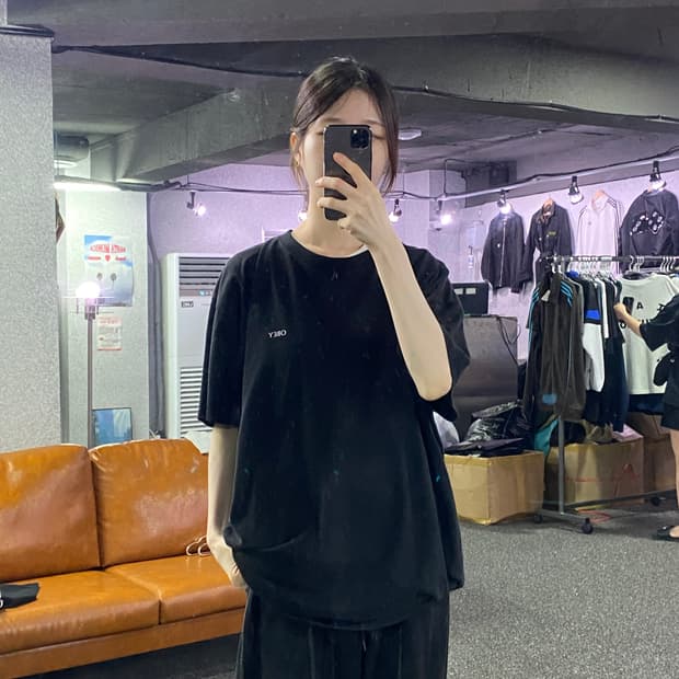 오베이 스몰로고 데미지 프린팅 반팔티 B1799