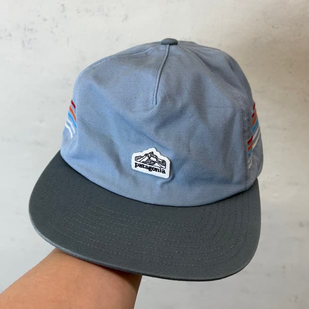 파타고니아 네트플러스 로고 라인 캡 하늘색