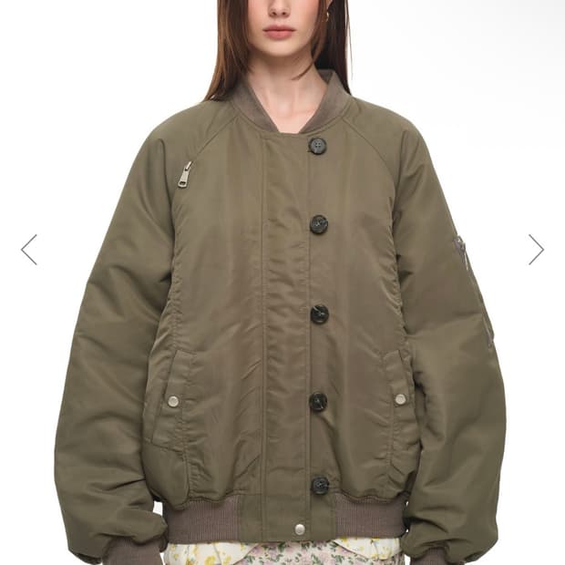 투머치택스 FLORAL TRIMMING BOMBER JACKET