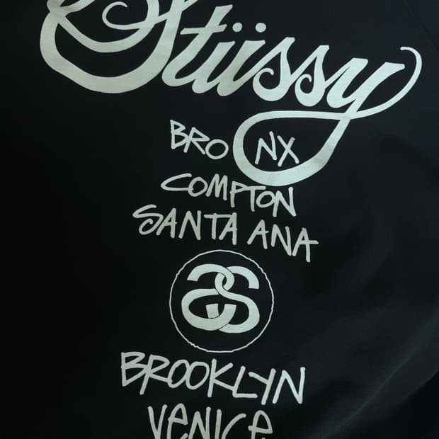 스투시 월드투어 후드집업 블랙 2021 M사이즈