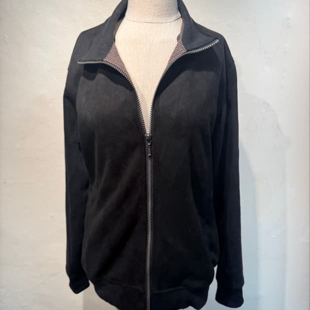 Simple life black velvet zip up