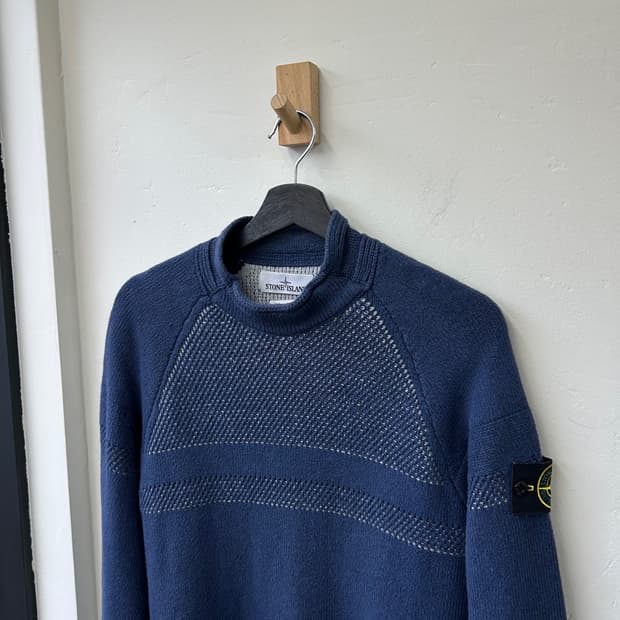 15713 - 스톤아일랜드 와펜 니트