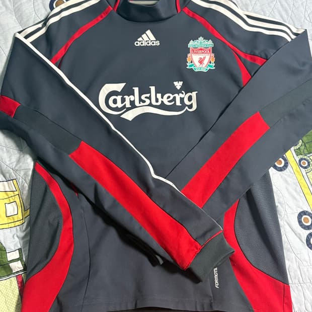 아디다스 리버풀 팀가이스트 트랙탑 105