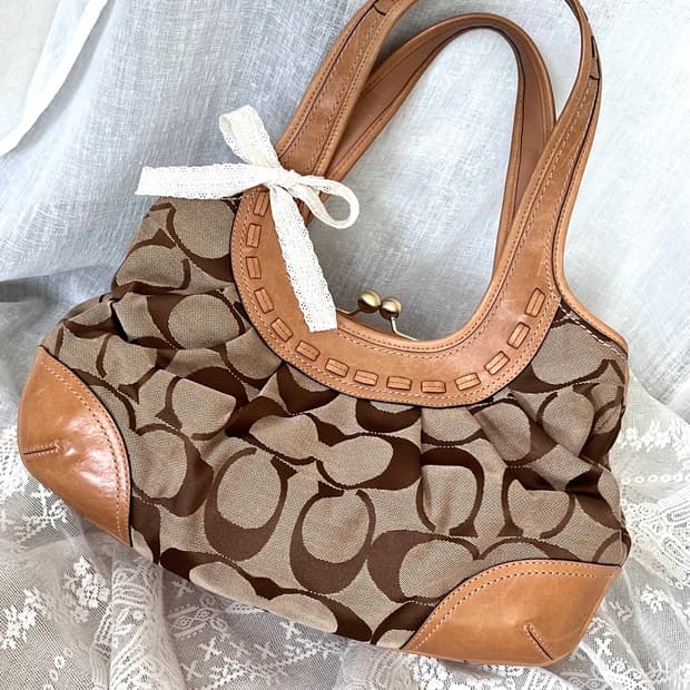 90s coach 카라멜 브라운 시그니처 자카드 레더 호보백 숄더백