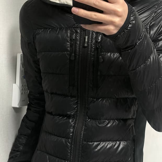 캐나다구스 경량패딩 CANADA GOOS DOWN JACKET