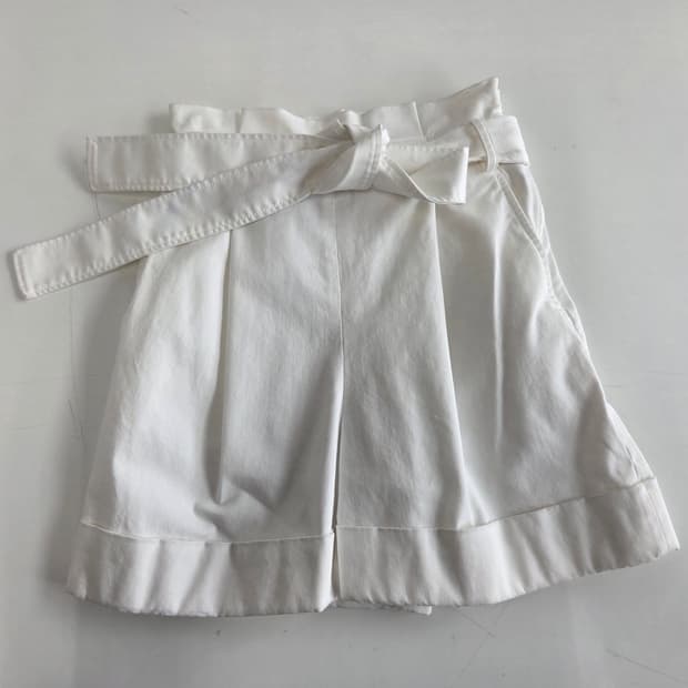 부티크 모스키노 하노 화이트 넷 쇼츠 67-92