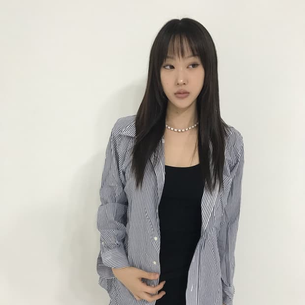 네이비 스트라이프 셔츠