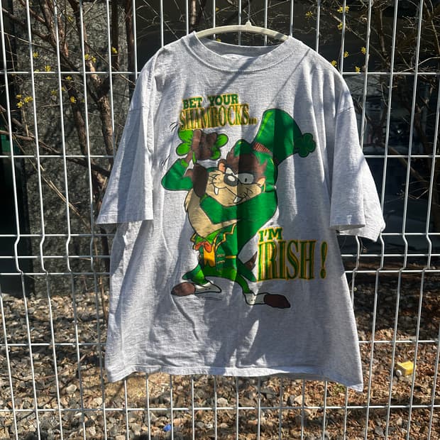 94 looney tunes shamrocks taz t shirt