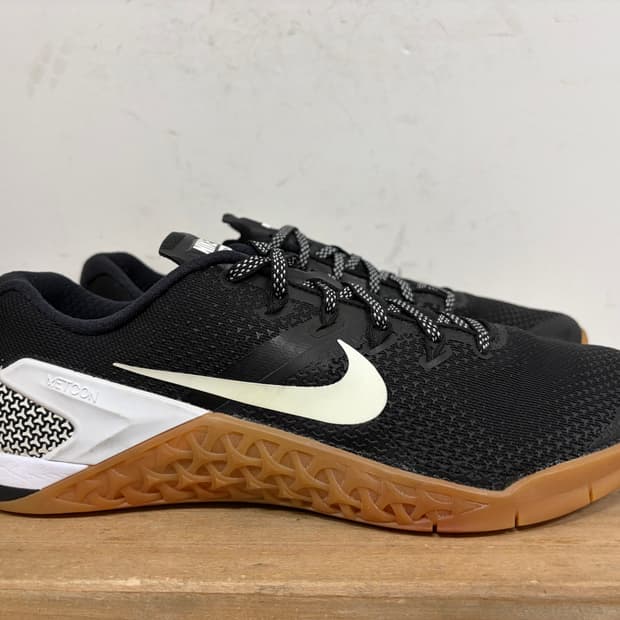 나이키 메타콘4 275