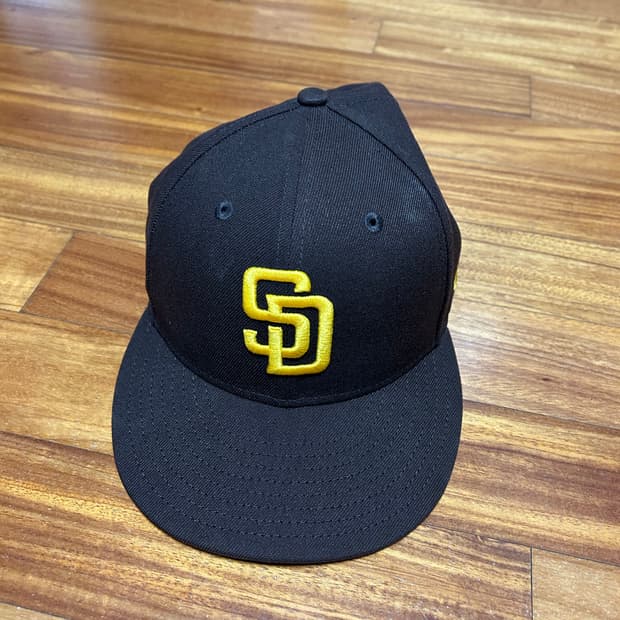 뉴에라 스냅백 브라운