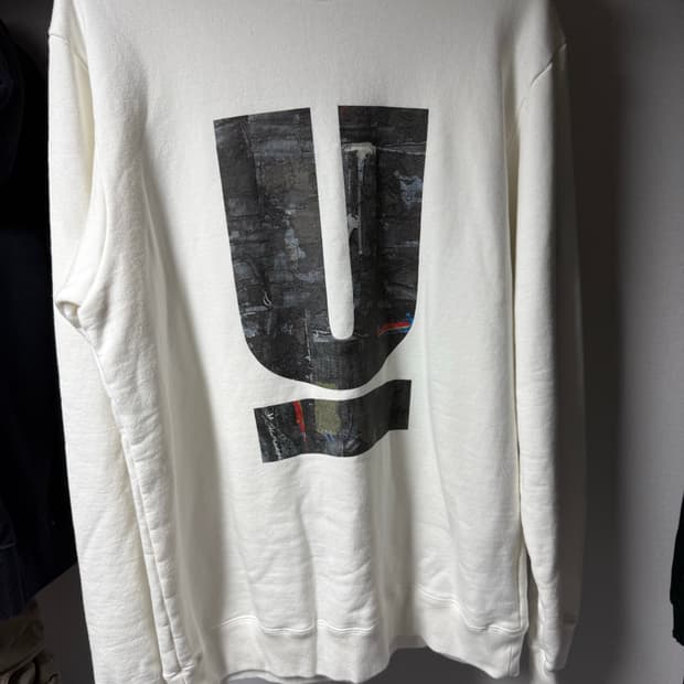언더커버 30주년 U로고 스웻셔츠