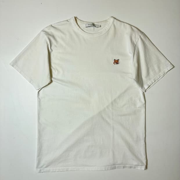 메종키츠네 베이직 폭스 헤드 패치 반팔 티셔츠 PN9690