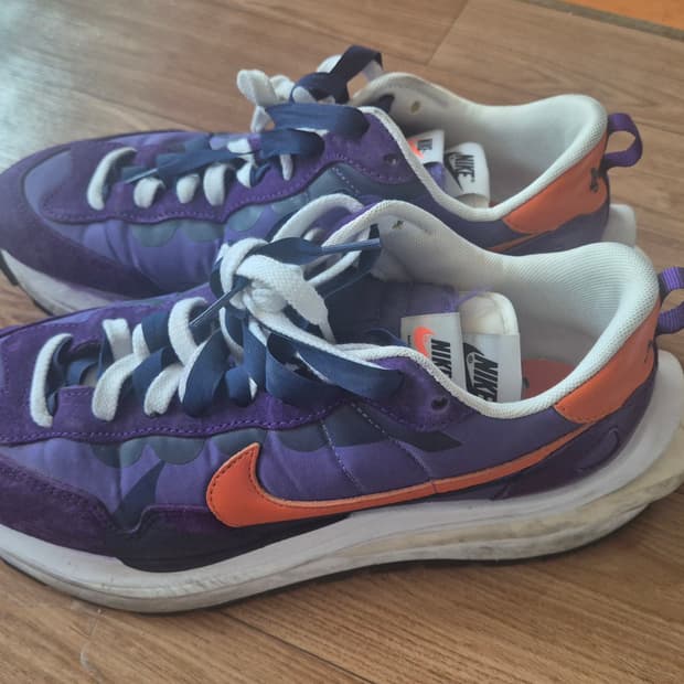 나이키 사카이베이퍼와플 다크 아이리스 판매합니다