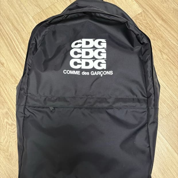 꼼데가르송 백팩
