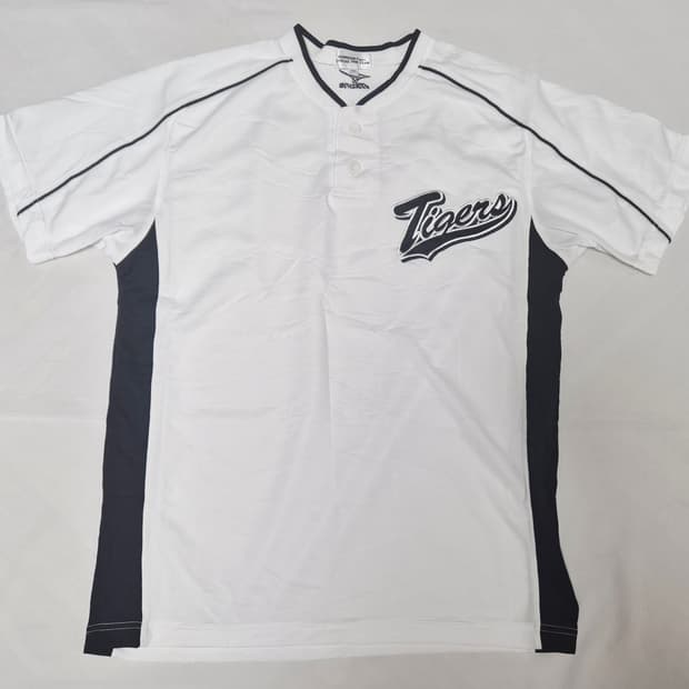 한신 타이거즈 응원 유니폼 팝니다 