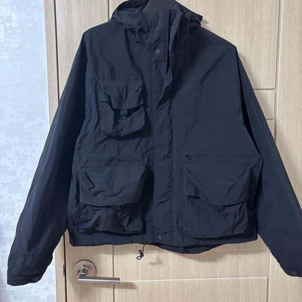 유니폼브릿지 블랙 포켓 바람막이