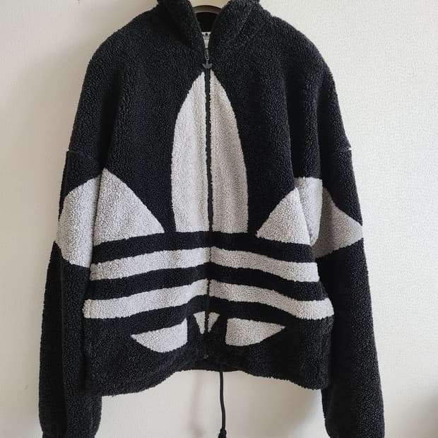 아디다스 빅로고뽀글이자켓(M