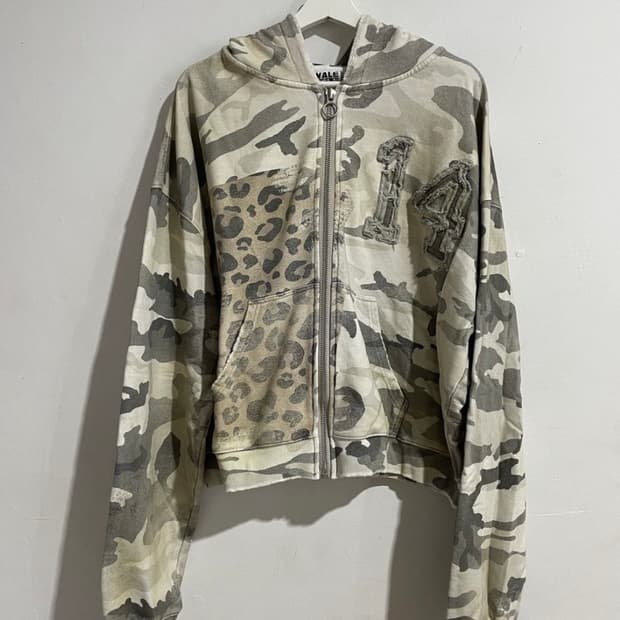 Vale Forever 크롭 집업 후드 L사이즈 (정품, 새상품)