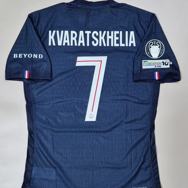 25-26 PSG 파리 홈킷 흐비차 유니폼 XL