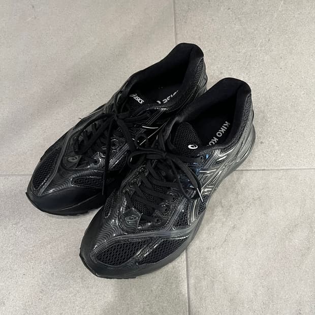 [280] 키코 코스타디노브 아식스 젤 코리카 블랙