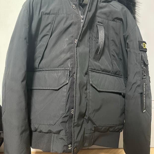 타루가 패딩 팝니다