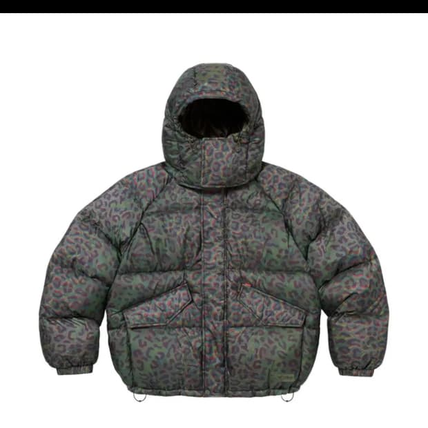 구함)슈프림 700필 레오파드 패딩 S-M