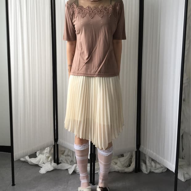 Ornament lace point top