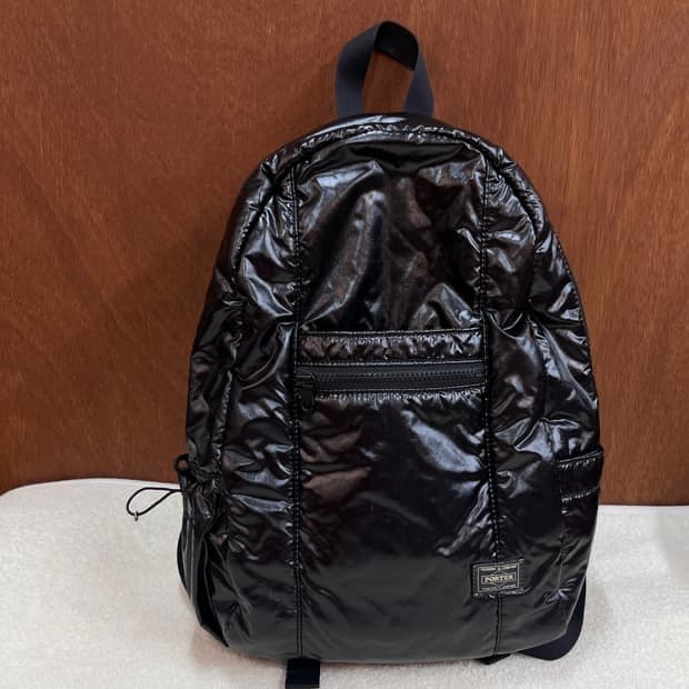 포터 글로시 백팩 블랙