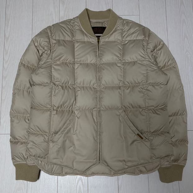 [L] 에디바우어 x 자운드 패딩