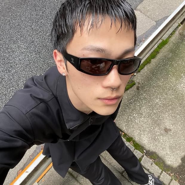 꾸레쥬 테크 선글라그