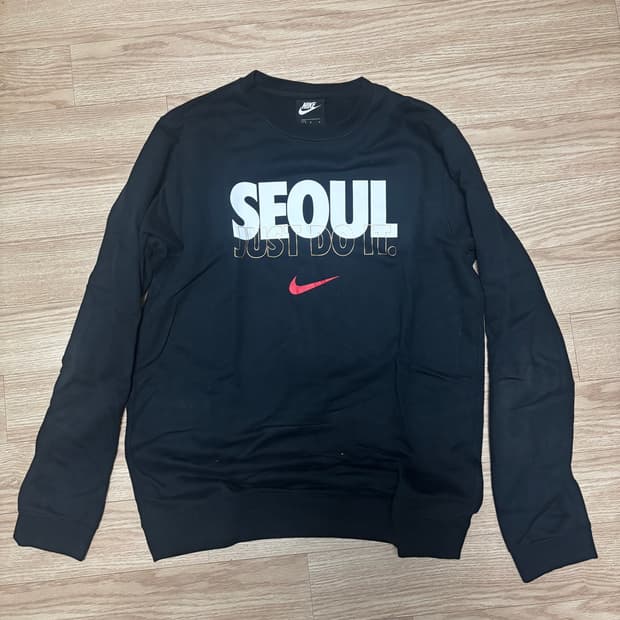 나이키 서울 맨투맨